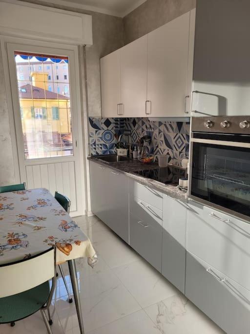 Bilocale: 5 Minuti Dall'Ariston Sanremo Exteriör bild