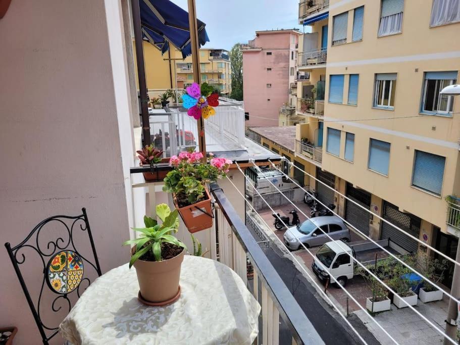 Bilocale: 5 Minuti Dall'Ariston Sanremo Exteriör bild