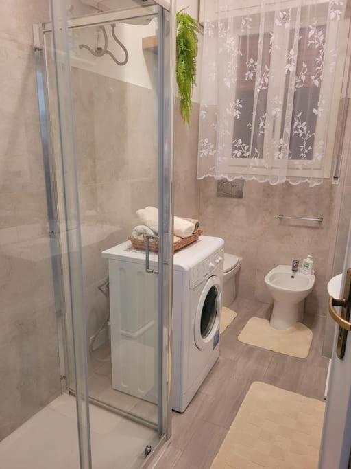 Bilocale: 5 Minuti Dall'Ariston Sanremo Exteriör bild